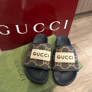 Gucci GG slide Sandal size 36.  6 in men 7.5 women.